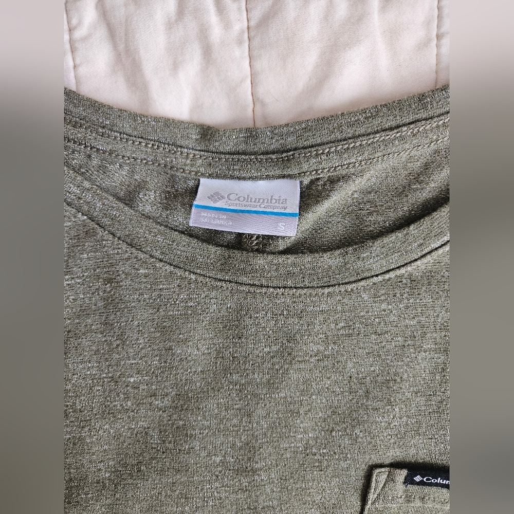 Columbia Pocket Tee (1225) - Picture 2 of 5